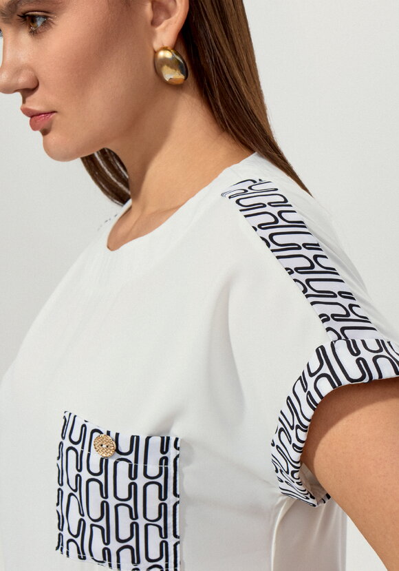 Блуза с боковым нагрудным карманом шир.  580, рис. 18