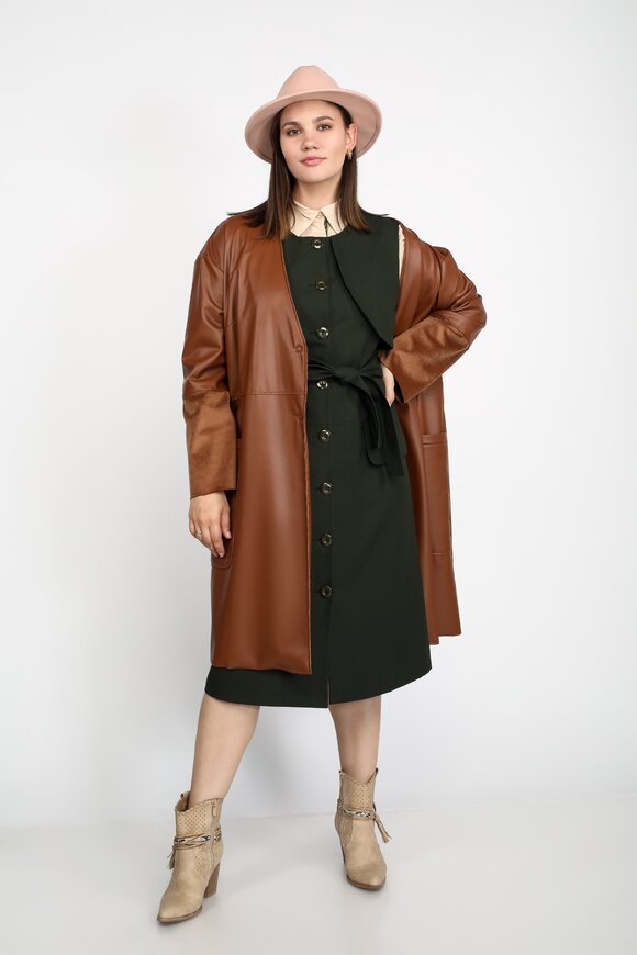 Плащ из экокожи на поясе шир.  580, рис. 6