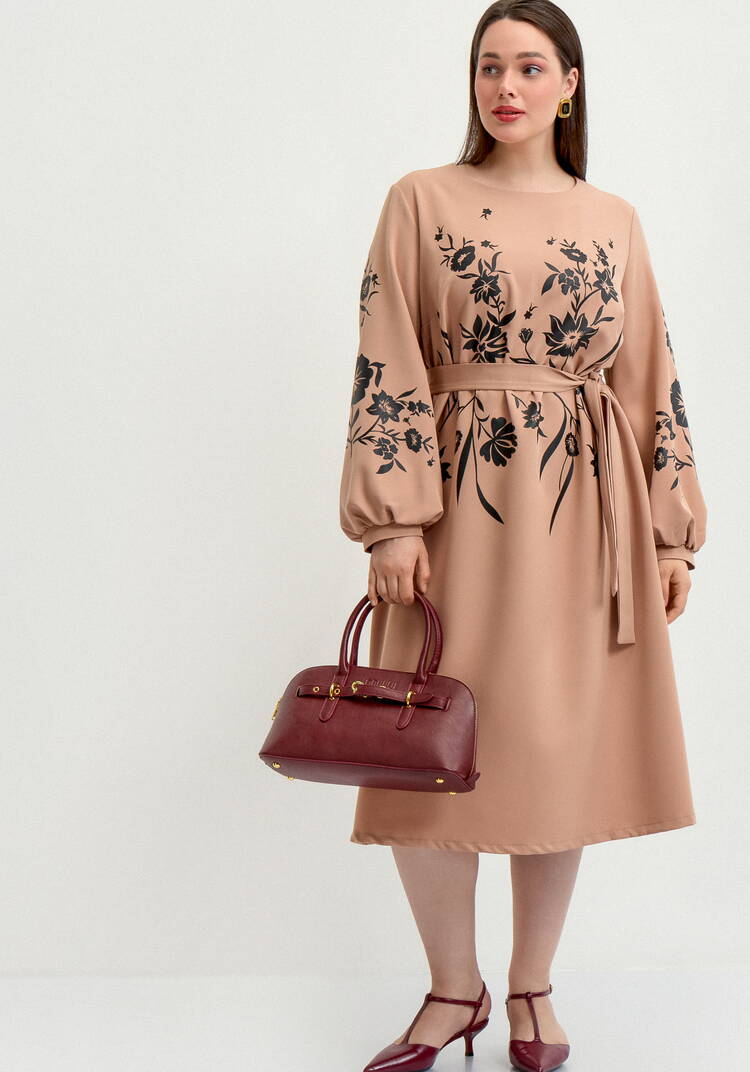 Платье с цветочным принтом А-силуэта шир.  750, рис. 8