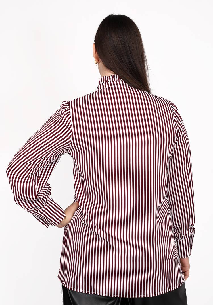 Блуза с эффектным воротником-стойка шир.  750, рис. 6