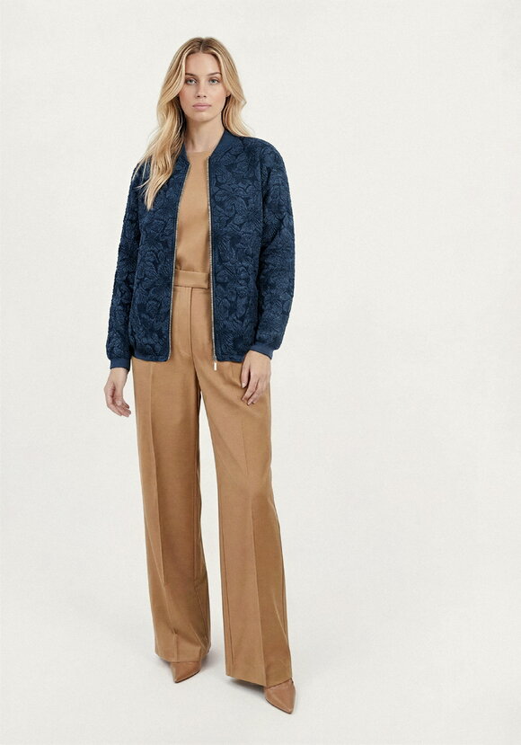 Бомбер из ткани с жаккардовым узором шир.  580, рис. 2