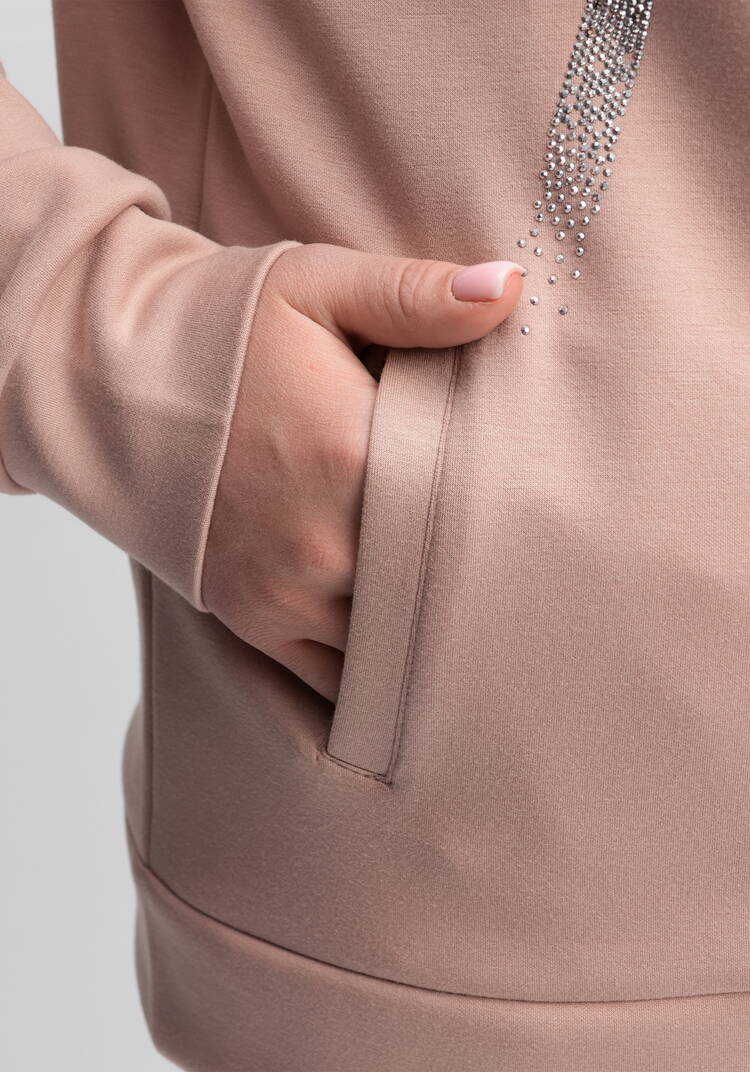 Костюм со стразами (толстовка и брюки) шир.  750, рис. 14
