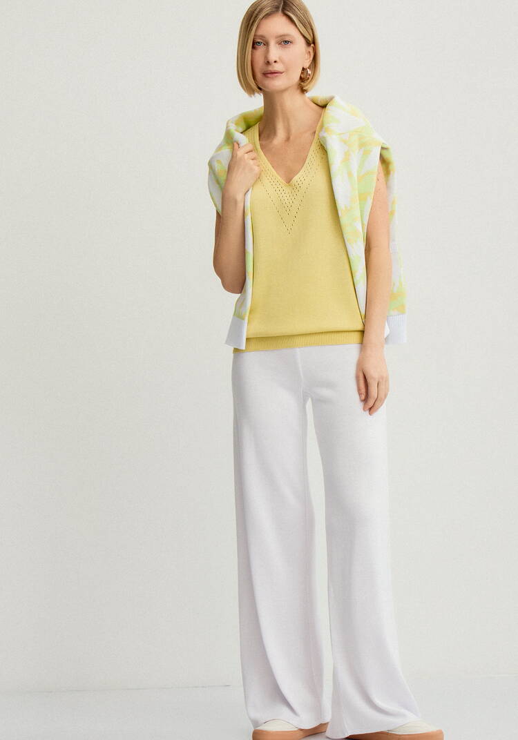 Топ женский без рукава с ажурным рисунком шир.  750, рис. 17