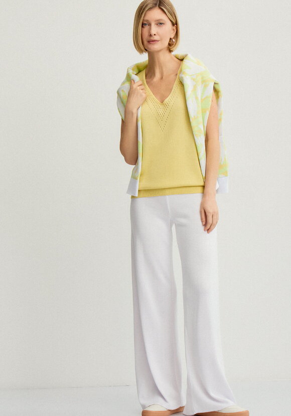 Топ женский без рукава с ажурным рисунком шир.  580, рис. 17