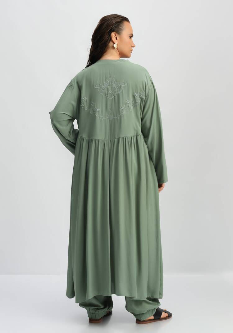 Рубашка удлиненная с вышивкой на кокетке шир.  750, рис. 13