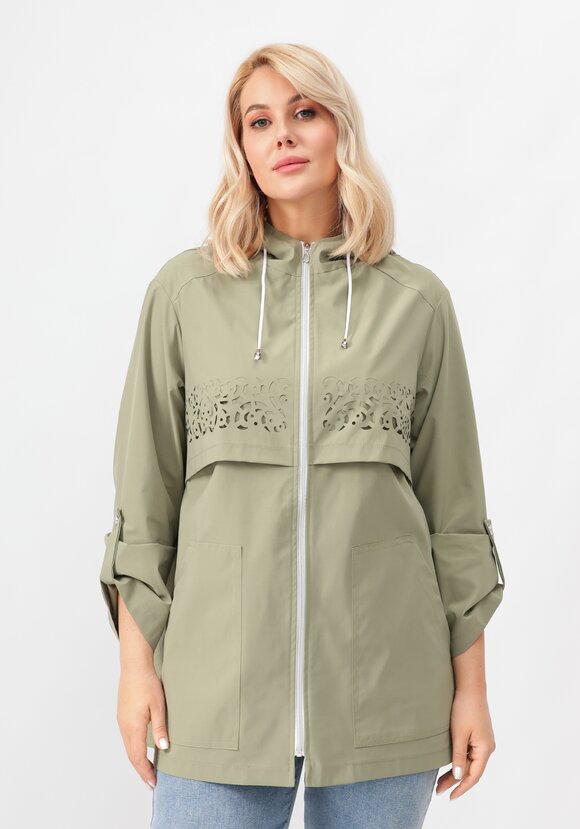 Ветровка с ажурной кокеткой шир.  580, рис. 21