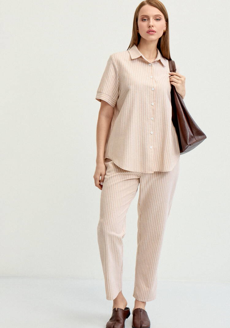 Блуза на пуговицах в вертикальную полоску шир.  750, рис. 8