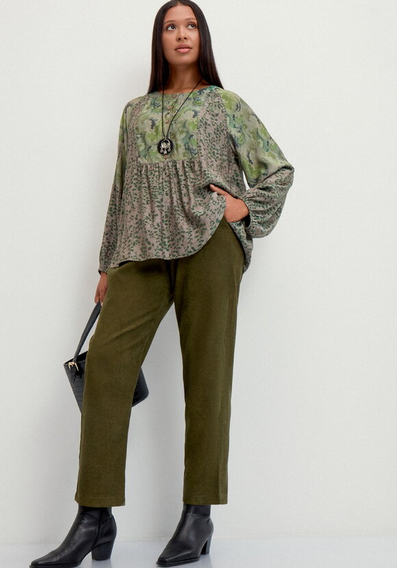 Брюки бананы на резике по поясу шир.  580, рис. 15