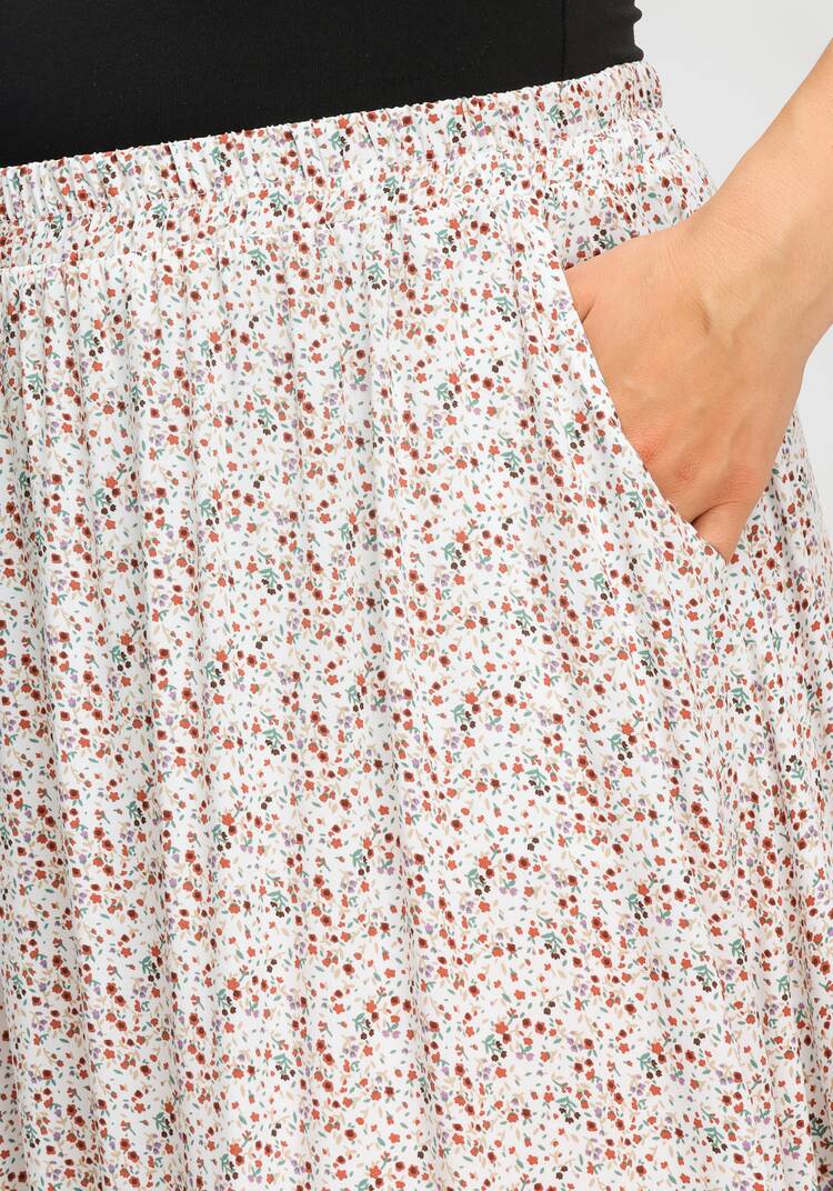 Юбка на резинке и с воланом по низу шир.  750, рис. 22