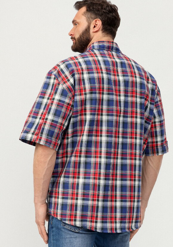 Рубашка с коротким рукавом на пуговицах шир.  580, рис. 11