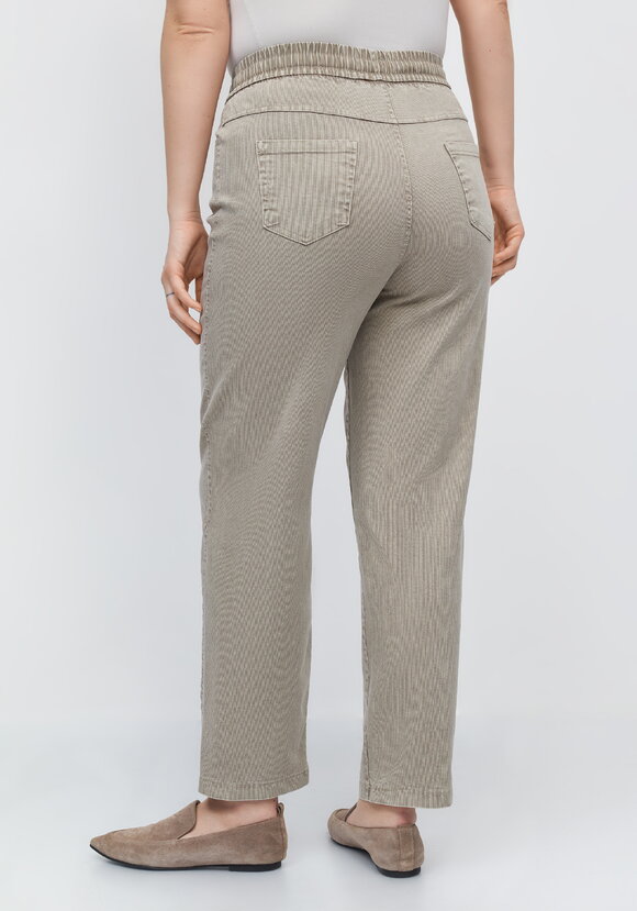 Джинсы цветные с резинкой по поясу шир.  580, рис. 8