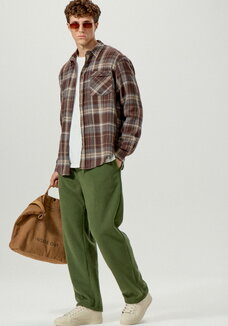 Брюки утеплённые с функциональными карманами