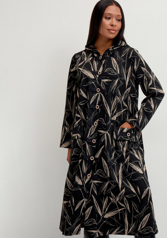 Платье трикотажное  с капюшоном шир.  580, рис. 11