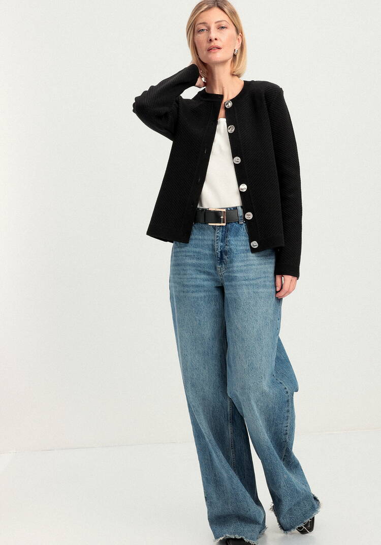 Жакет с акцентными пуговицами шир.  750, рис. 10