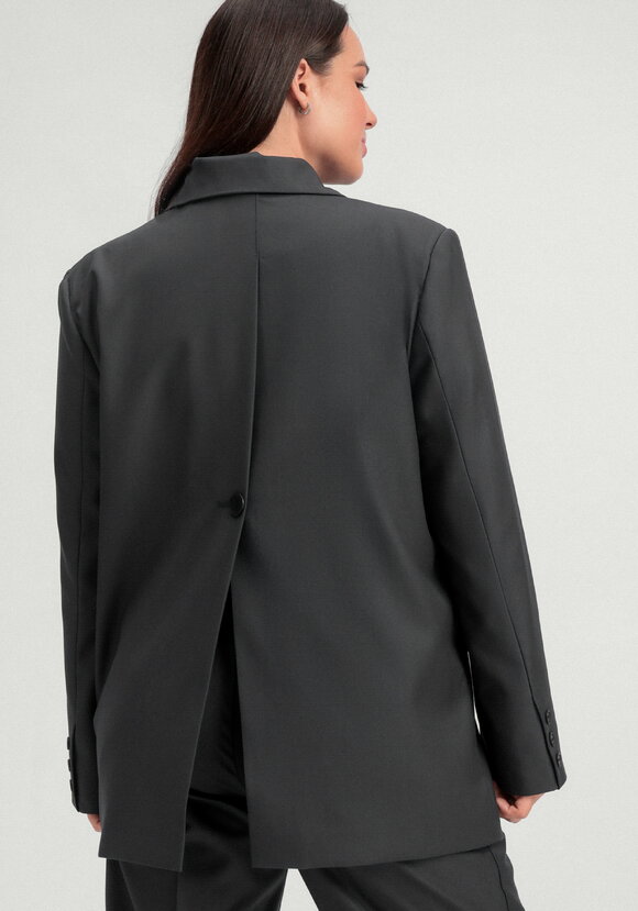 Пиджак с разрезом по спинке шир.  580, рис. 3