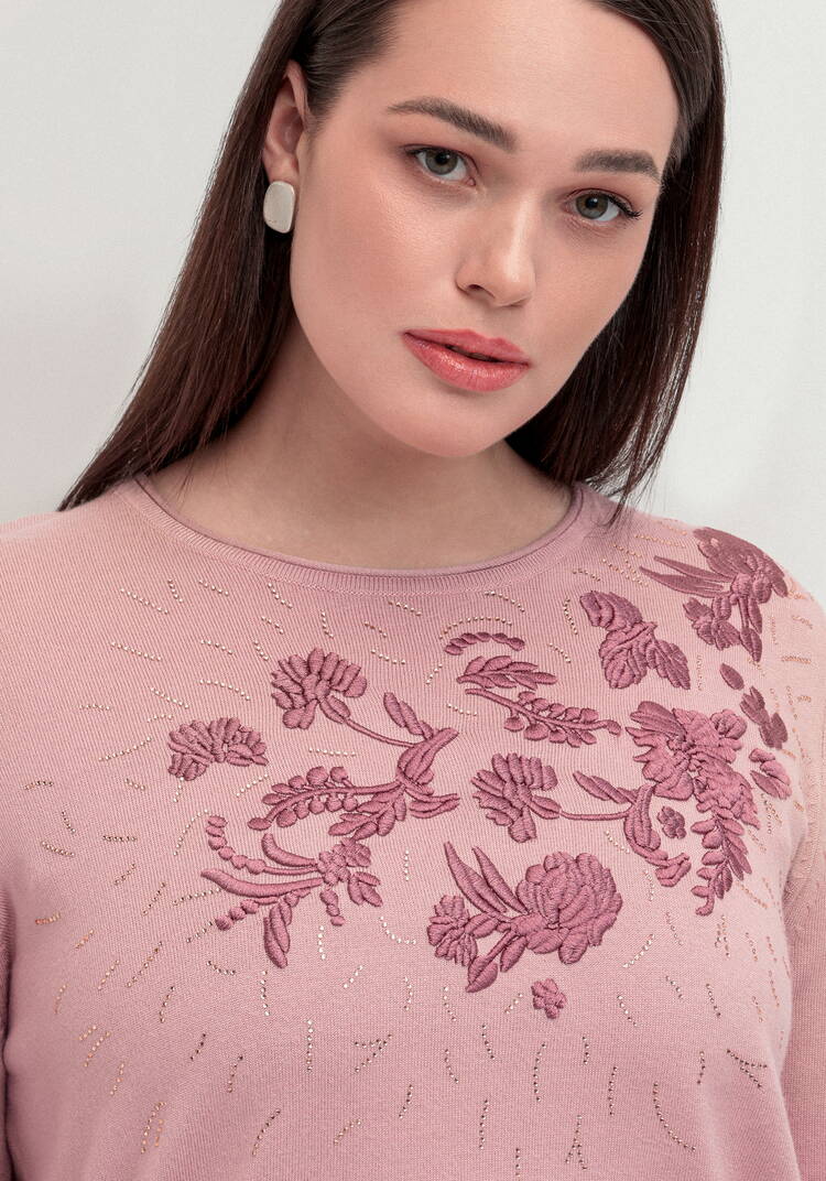 Джемпер с цветочной вышивкой и стразами шир.  750, рис. 19
