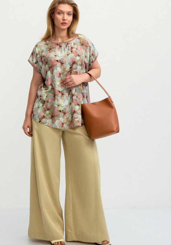 Блуза комбинированная со спущенным плечом шир.  580, рис. 7