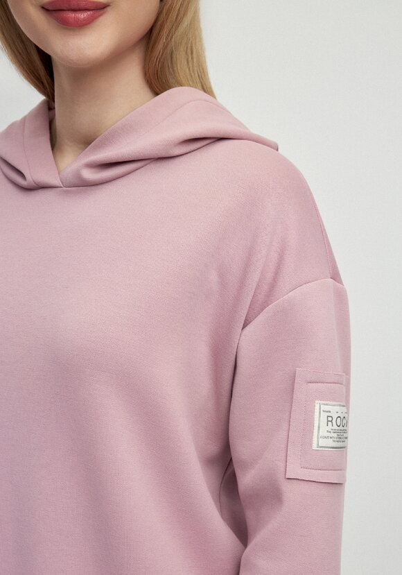 Худи с нашивкой по рукаву шир.  580, рис. 16