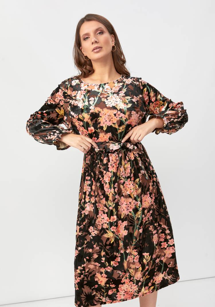 Платье с цветочным принтом из бархата шир.  750, рис. 9