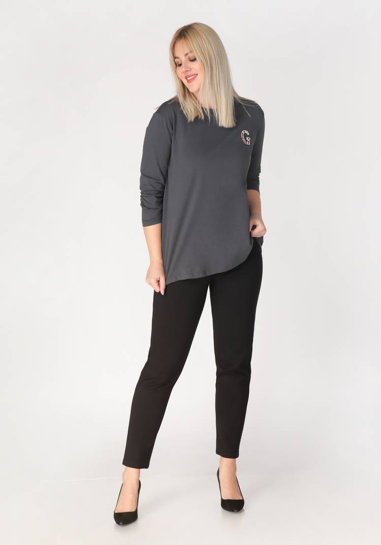 Брюки с карманами в рельефах шир.  750, рис. 7