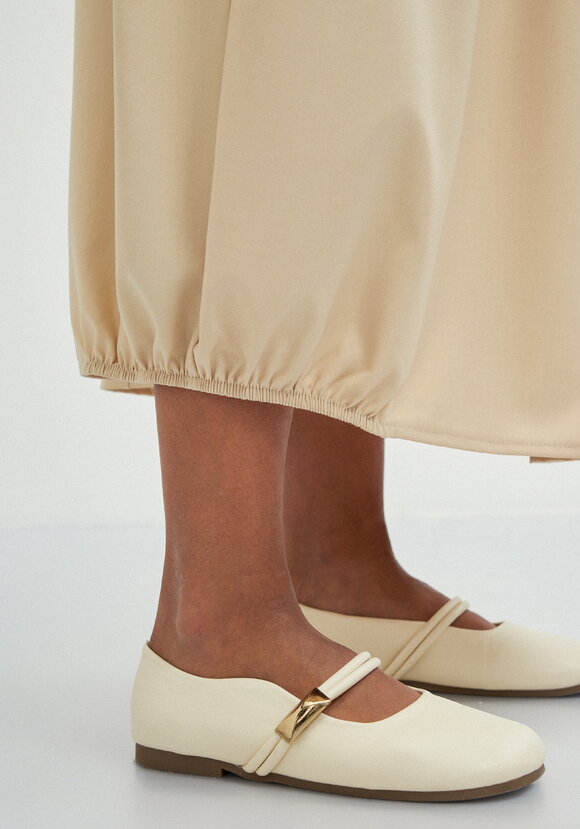 Юбка оригинального кроя с декором из пуговиц шир.  580, рис. 6