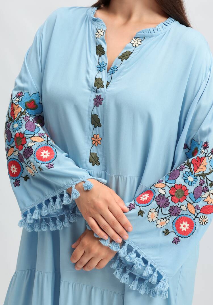 Платье ярусное с вышивкой и бахромой шир.  750, рис. 15