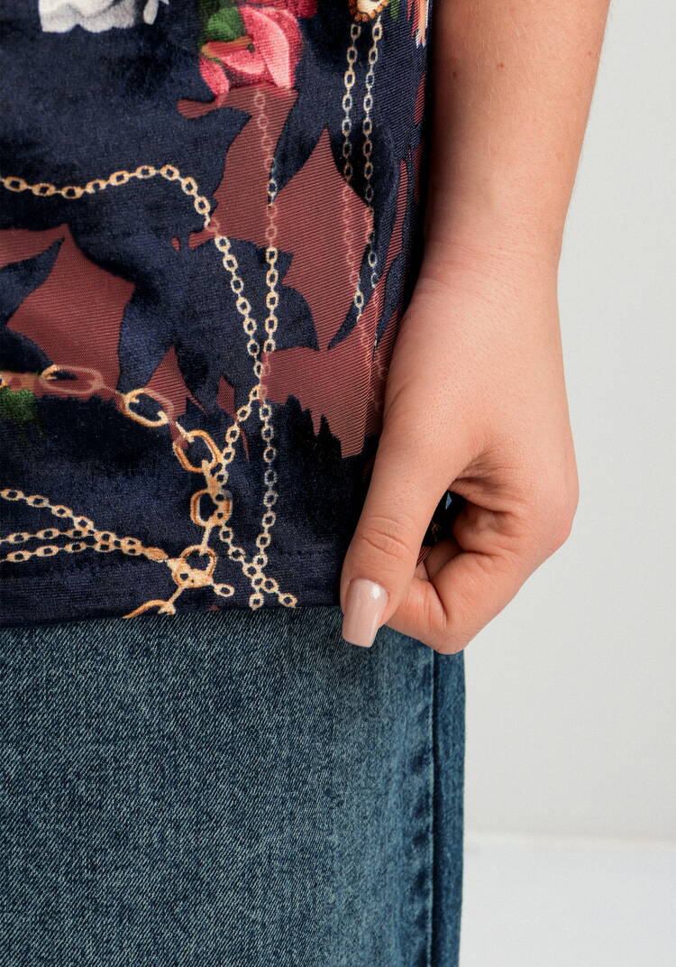 Блуза из бархата с цветочным рисунком шир.  750, рис. 6