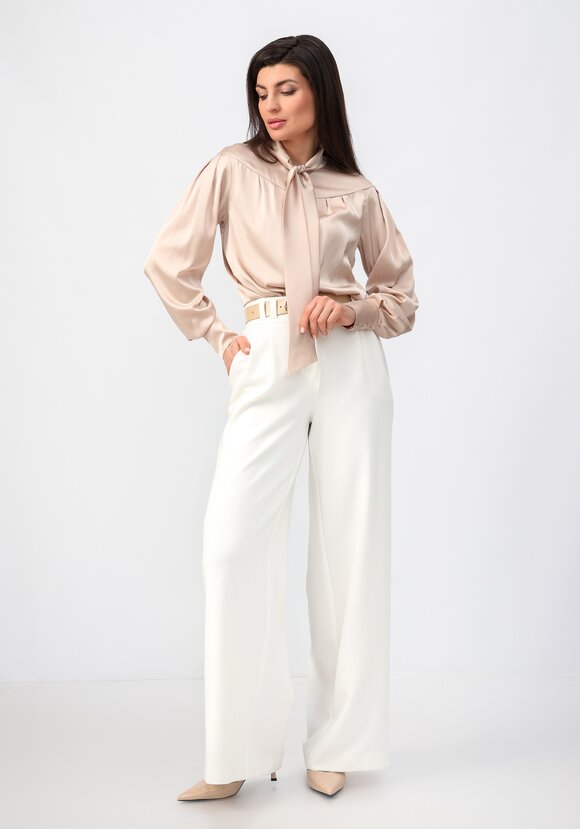 Блуза прямого силуэта с бантом шир.  580, рис. 48