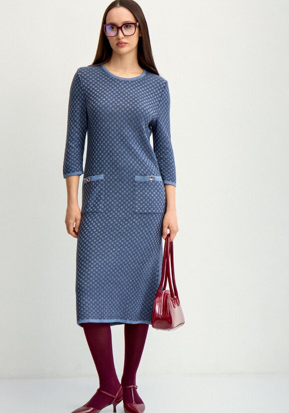 Платье полуприлегающего силуэта с рукавом 3/4 шир.  580, рис. 1