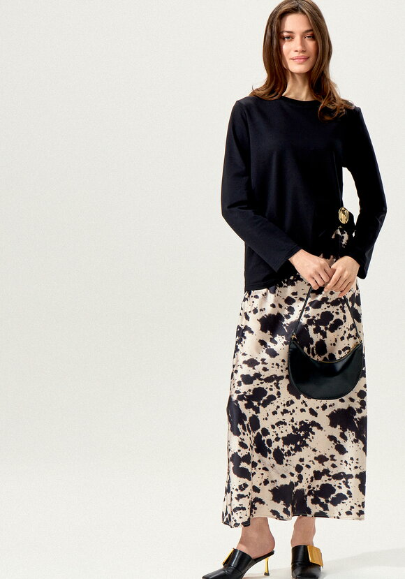 Лонгслив с нашивкой на спине шир.  580, рис. 36