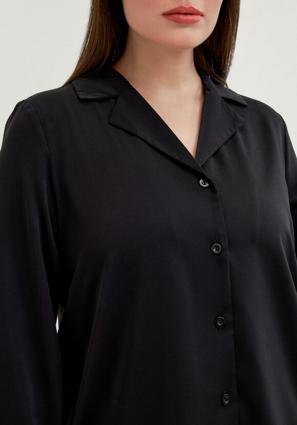 Блуза с отложным воротником с пуговицами шир.  580, рис. 23