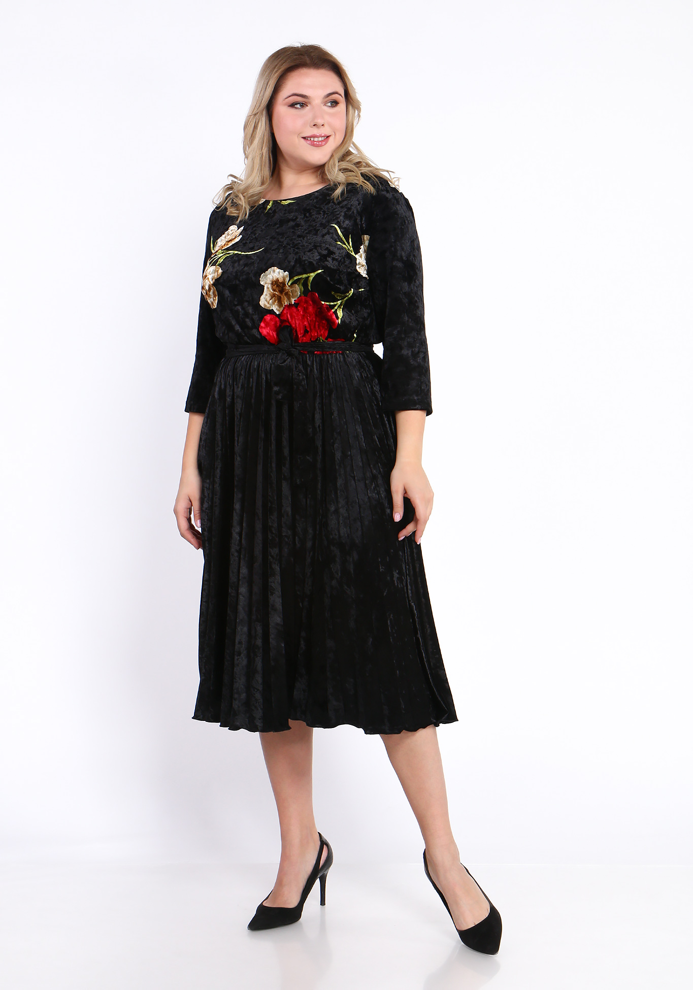 Платье велюровое с цветами Bianka Modeno, размер 56 - фото 4