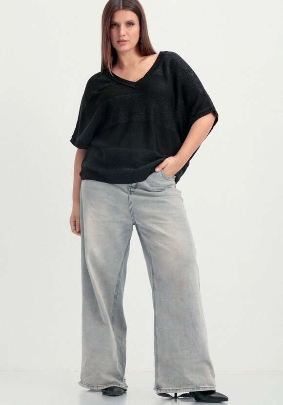 Жилет с V-образным вырезом свободного кроя шир.  580, рис. 8