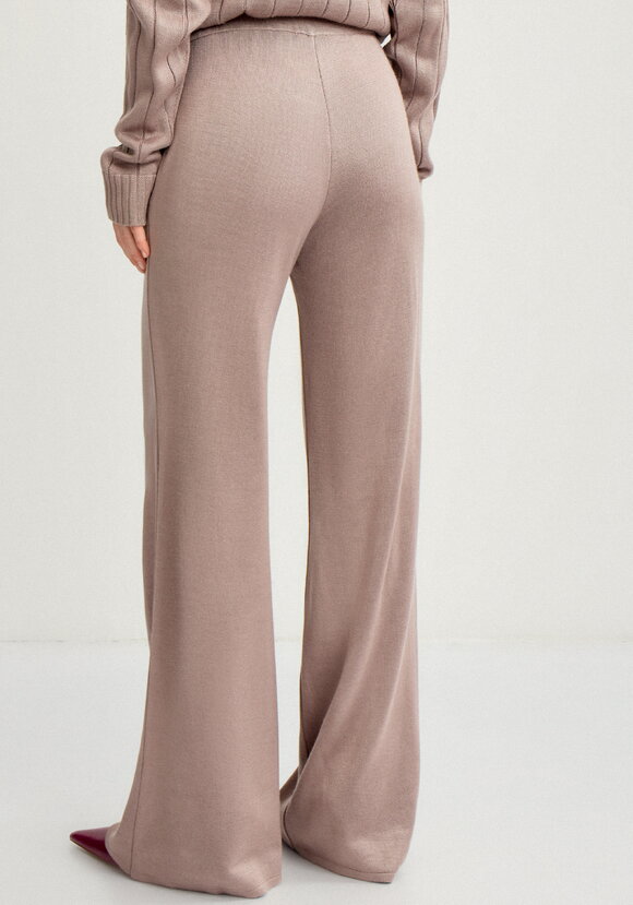 Костюм фактурной вязки шир.  580, рис. 14