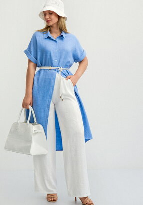 Платье со спущенным плечом А-силуэта