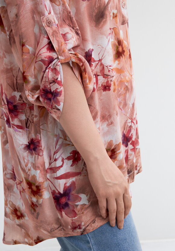 Блуза Цветочная радость шир.  580, рис. 7