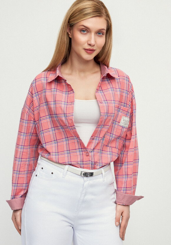 Рубашка в клетку с комбинацией трикотажа шир.  580, рис. 10