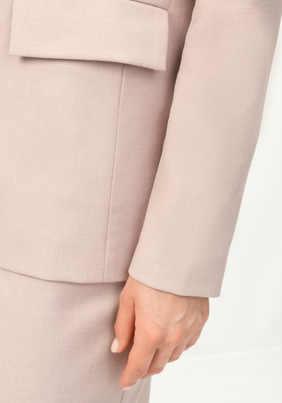 Пиджак на подкладке однобортный шир.  580, рис. 7