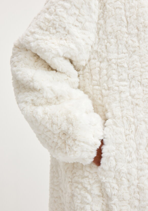 Пальто Вия шир.  580, рис. 7