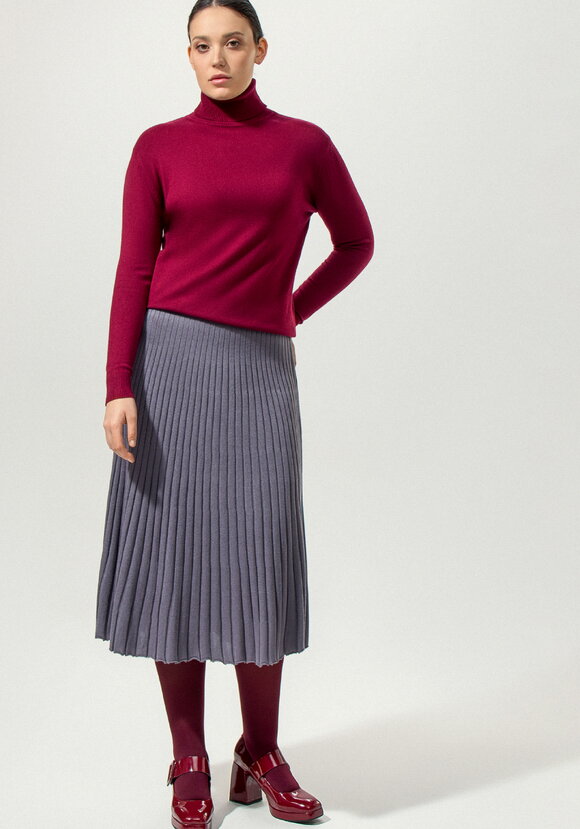 Юбка-плиссе на резинке ниже колена шир.  580, рис. 1