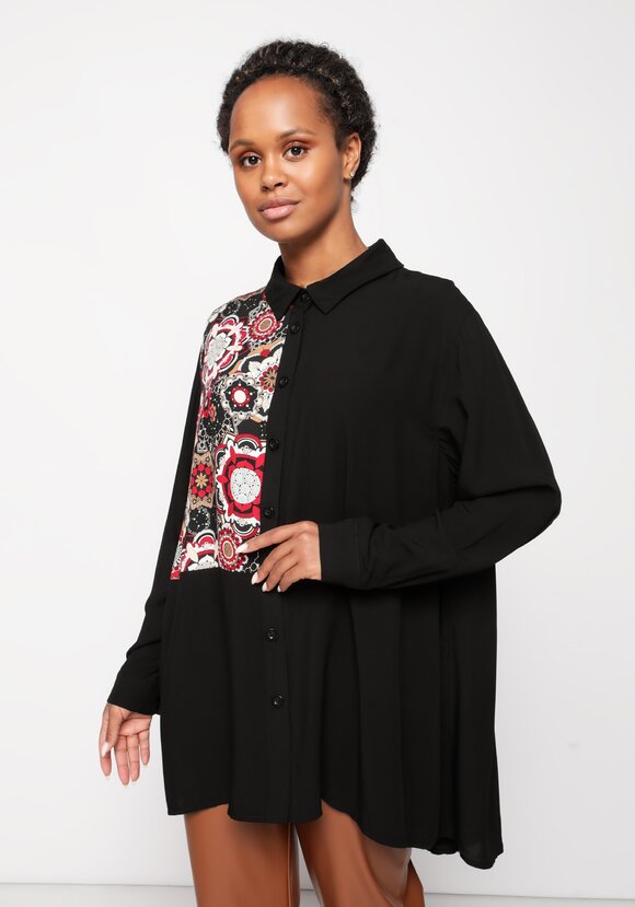 Рубашка оверсайз с декоративной отделкой шир.  580, рис. 17