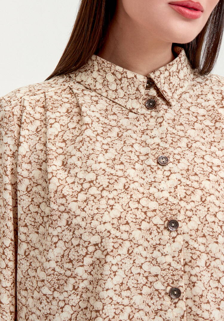 Блуза со складкой по спинке шир.  750, рис. 13