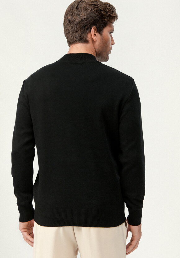 Джемпер с воротником-стойкой на молнии шир.  580, рис. 28