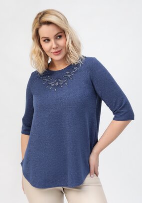 Блуза с декором из страз по горловине