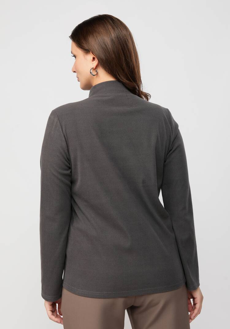 Водолазка прямого кроя шир.  750, рис. 22