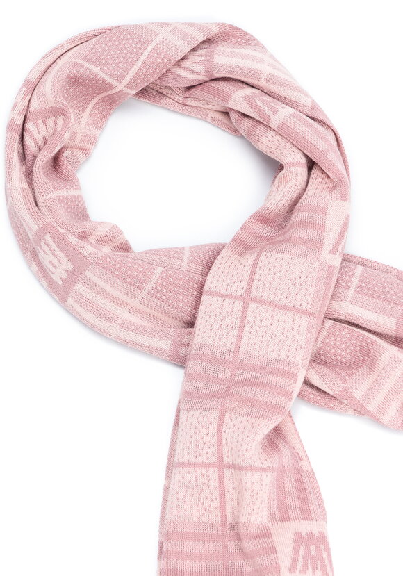 Палантин в клетку с монограммой шир.  580, рис. 16