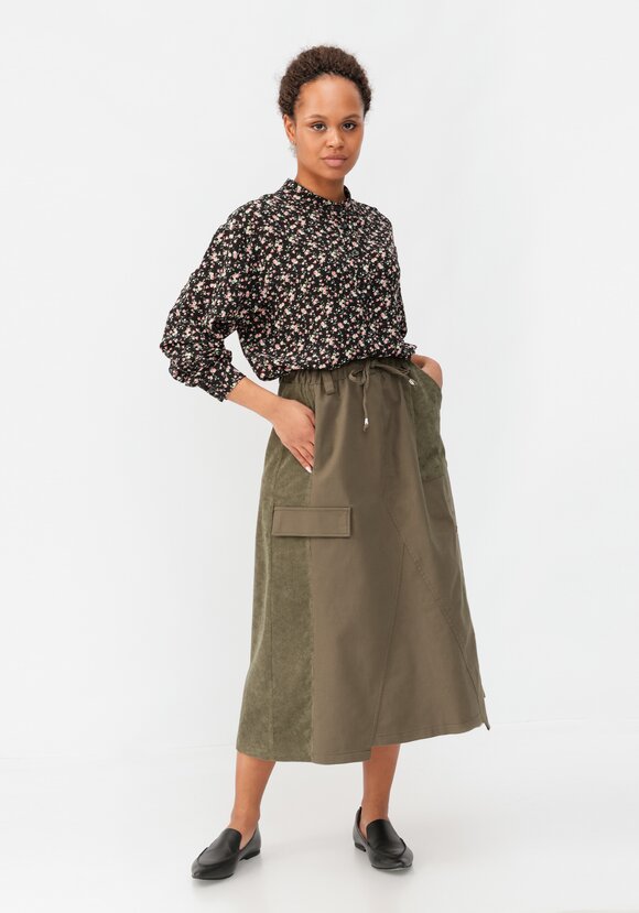 Юбка оригинального кроя с резинкой на поясе шир.  580, рис. 7