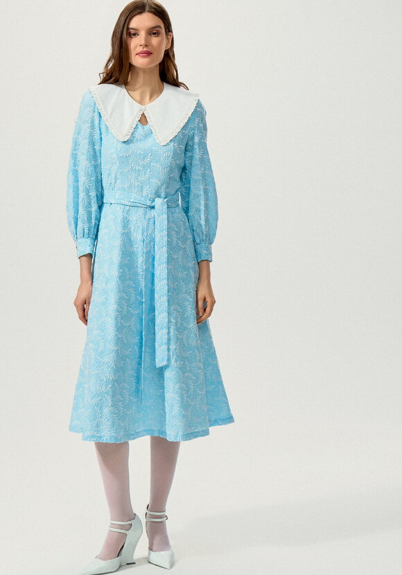 Платье из шитья с английским воротником шир.  580, рис. 20