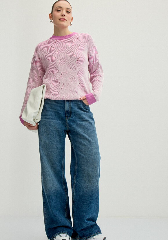 Джемпер с фактурным орнаментом шир.  580, рис. 38