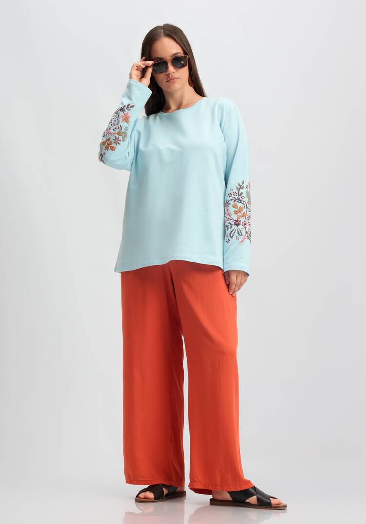 Лонгслив с вышивкой на рукавах шир.  750, рис. 15